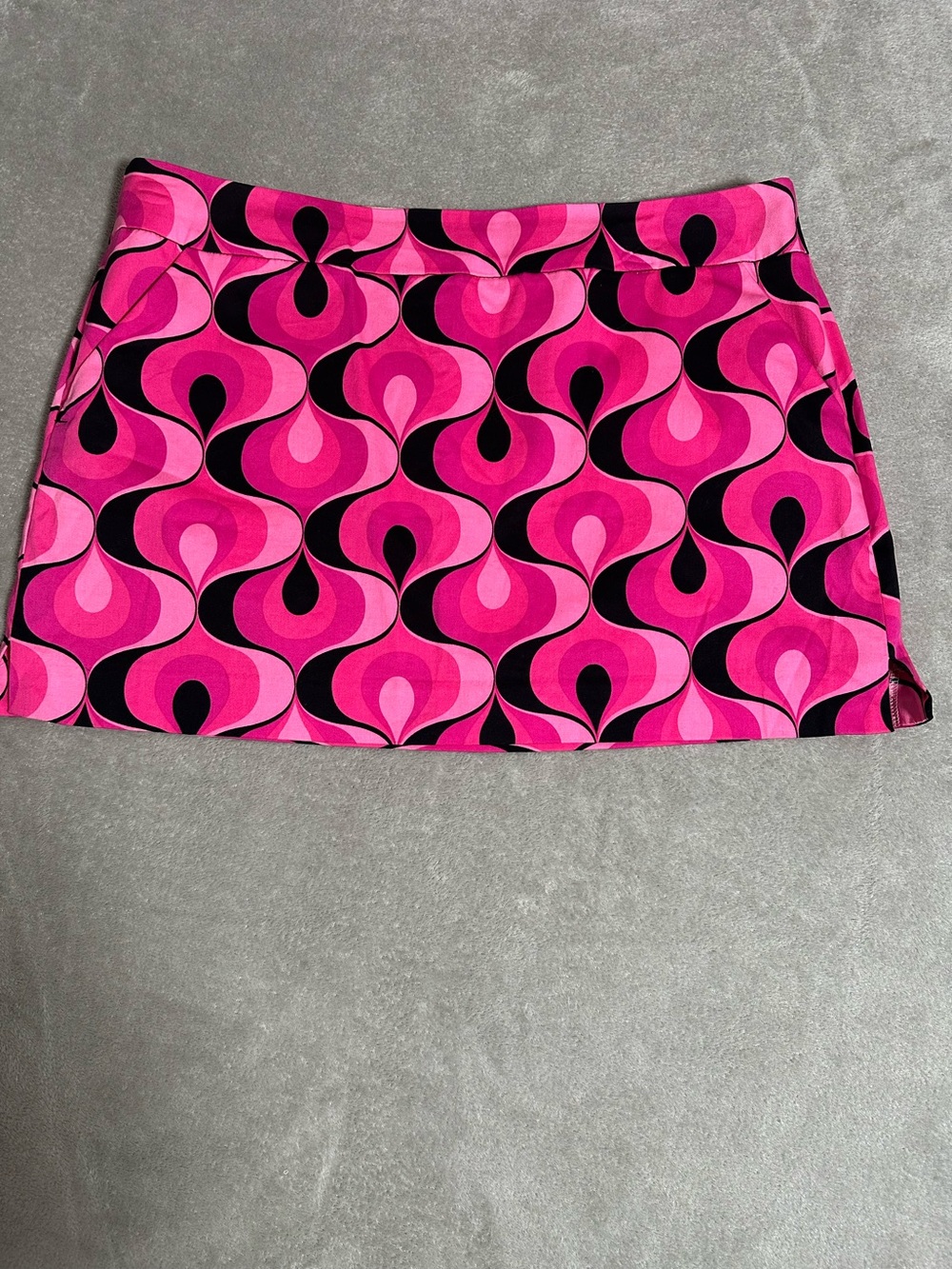 Loudmouth Ladies Golf Skirt Size US 16